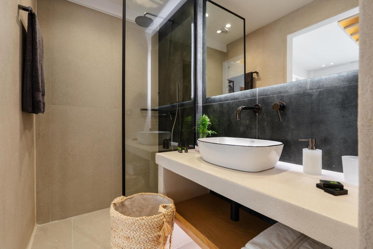 Elvirtus Suites Naxos City Buitenkant foto