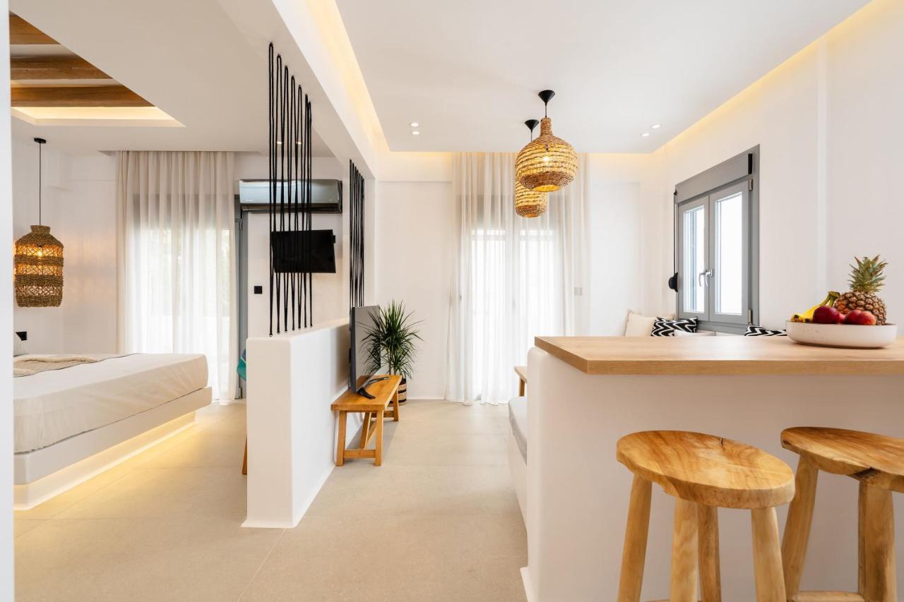 Elvirtus Suites Naxos City Buitenkant foto